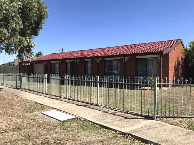 Hoppers Crossing VIC investment property — Jacqueline & Tim